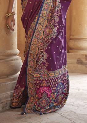 Purple silk blend printed saree with unstitched blouse 3
