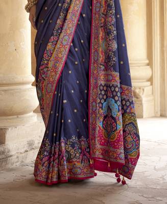 Navy blue silk blend printed saree with unstitched blouse 3