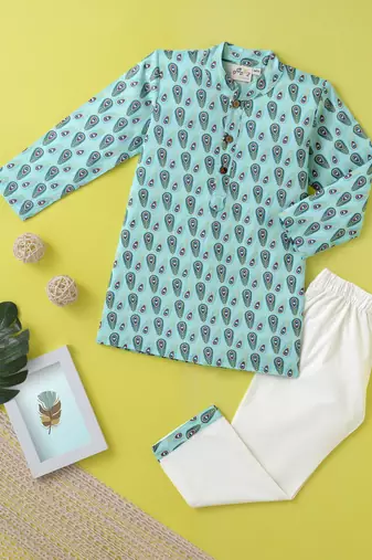 Boys blue peacock feather printed cotton kurta pyjama set