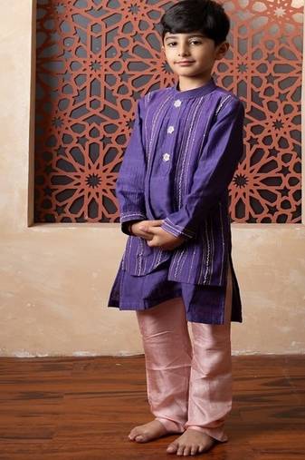 Purple embroidered chanderi kurta pyjama