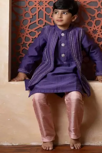 Purple embroidered chanderi kurta pyjama