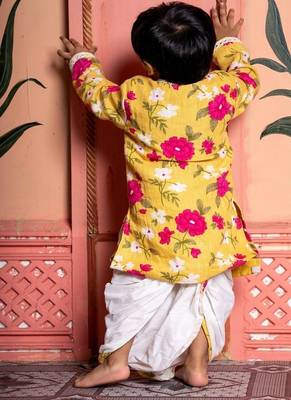Yellow printed chanderi kurta pyjama 3