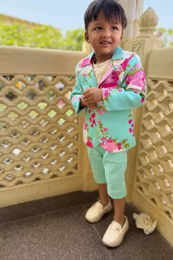 Blue printed linen kurta pyjama