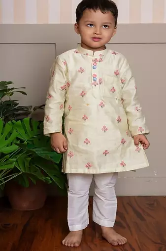 Yellow embroidered chanderi kurta pyjama