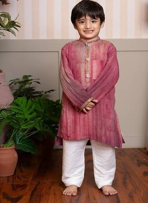 Maroon plain satin kurta pyjama 1