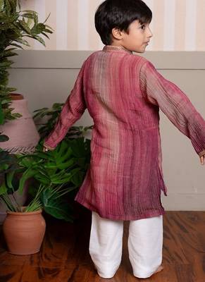 Maroon plain satin kurta pyjama 4