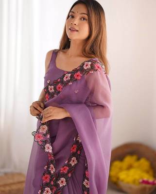 designer heavy embroidery border  tissue purple saree 4