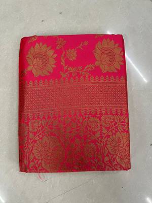 Pink woven silk blend kanjivaram saree with blouse 6