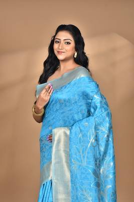 blue zari silk blend saree with blouse piece 5