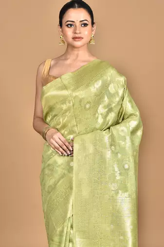 green banarasi silk blend chanderi saree with blouse piece
