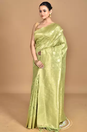green banarasi silk blend chanderi saree with blouse piece