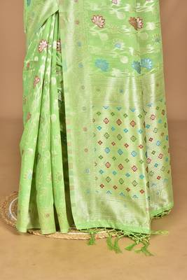 green chanderi silk blend saree with blouse piece 2