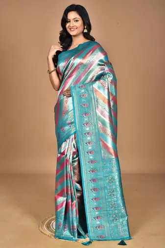 maroon ethnic motifs silk blend saree with blouse piece