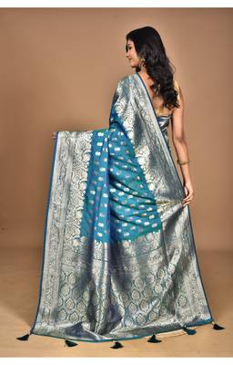 blue kolhapuri  stone work saree with blouse piece 2