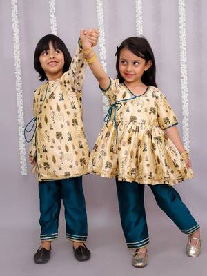 Yellow printed cotton silk kurta pyjama 5
