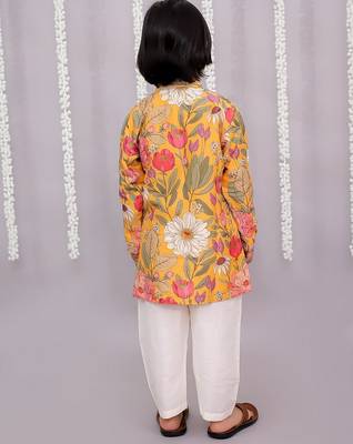 Yellow printed cotton silk kurta pyjama 2