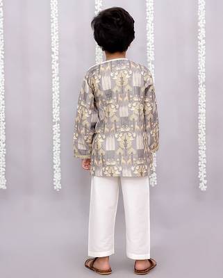 Grey printed cotton silk kurta pyjama 4