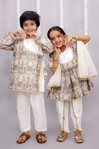 Grey printed cotton silk kurta pyjama