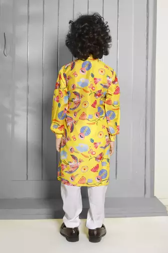 Yellow floral printed muslin kurta pajama sets