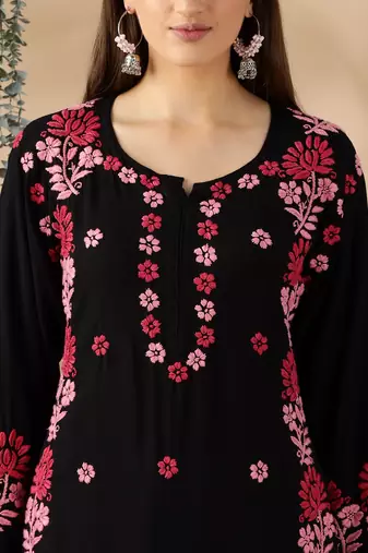 Women’s Black & Pink Chikankari Embroidered Kurta For Elegant Ethnic Wear