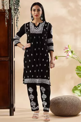 Women floral embroidered chikankari ready to wear kurta