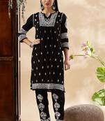 Women floral embroidered chikankari ready to wear kurta