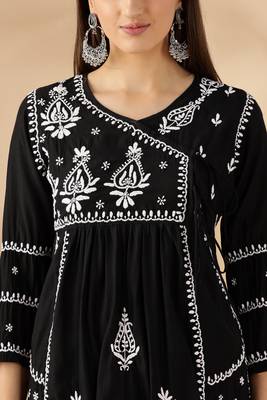 Chikankari embroidered thread work chanderi cotton straight kurta 3