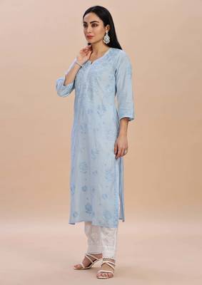 Women floral embroidered pure cotton straight chikankari kurta 1