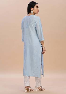 Women floral embroidered pure cotton straight chikankari kurta 2