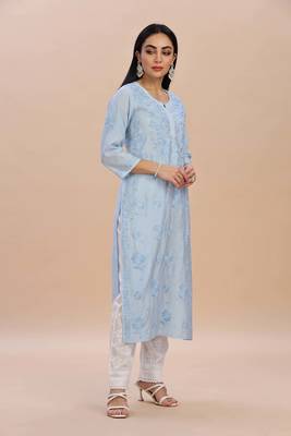 Women floral embroidered pure cotton straight chikankari kurta 4