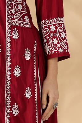 Elegant Red Chikankari Kurta Set for Women | Embroidered V-Neck Design 4