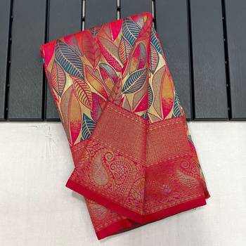 Red  Kanchipuram silk blend Saree  4