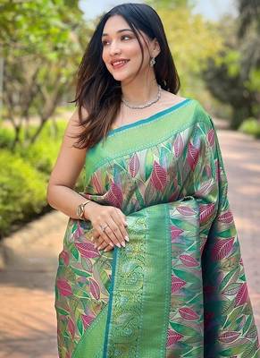 Green  Kanchipuram silk blend Saree  1