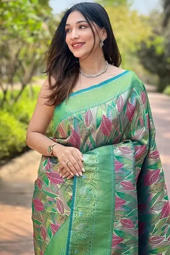Green  Kanchipuram silk blend Saree 