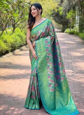 Green  Kanchipuram silk blend Saree  3