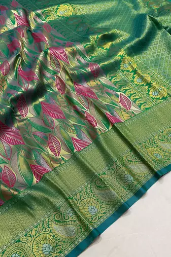 Green  Kanchipuram silk blend Saree 