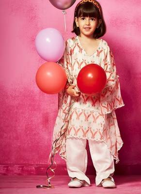 Pink printed satin kurta set 2