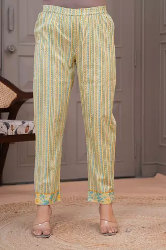 Green floral printed  stright kurta trouser set with printed dupatta