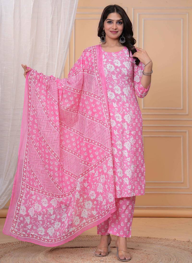 Pink  floral printed  stright kurta trouser set with printed dupatta
