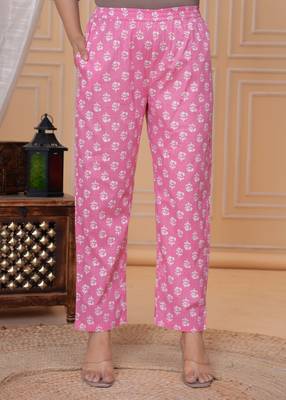 Pink  floral printed  stright kurta trouser set with printed dupatta 4