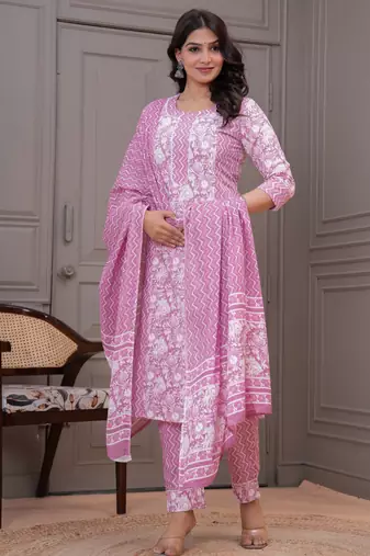Lavender floral printed  stright kurta trouser set with printed dupatta