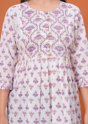 White & lavender butta flared printed kurta 2