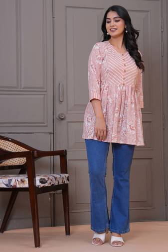 Peach floral flared printed kurta