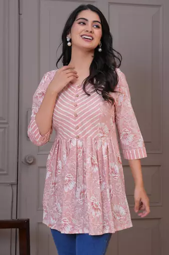 Peach floral flared printed kurta