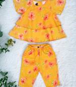 Two-piece girls' set in printed cotton blend fabric with calf-length pajama
