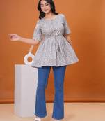 Gery floral printed flared pamplum top