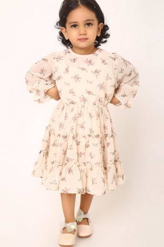 Trendy yet stylish two-piece cotton blend set for baby girls- beige multi