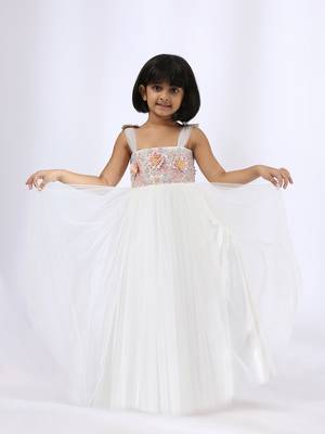 White plain cotton silk gown 1