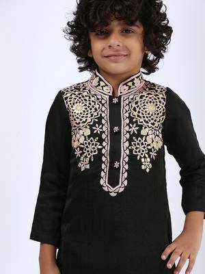 Black embroidered satin kurta pyjama 2