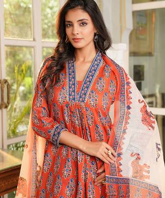 Women orange rayon blend floral printed straight kurta palazzos with dupatta 1
